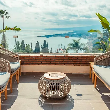 Ξενοδοχείο Paradiso 4*