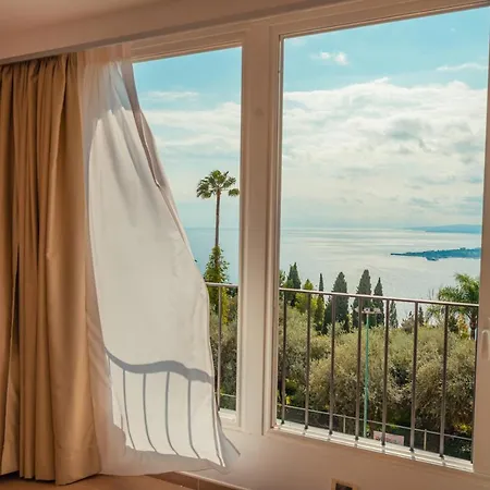 Paradiso 4*