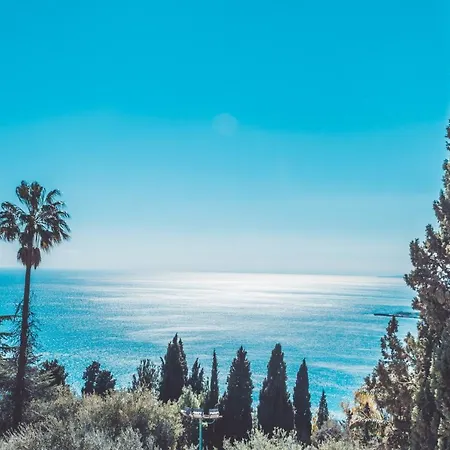 Ξενοδοχείο Paradiso 4*
