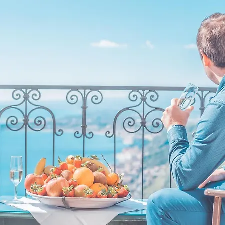 Paradiso Ταορμίνα