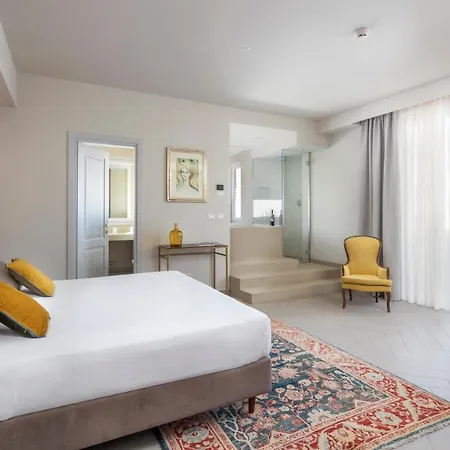 Paradiso 4*