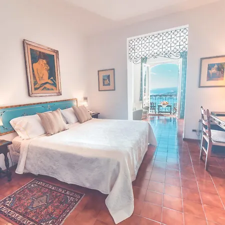 Paradiso Ξενοδοχείο 4*